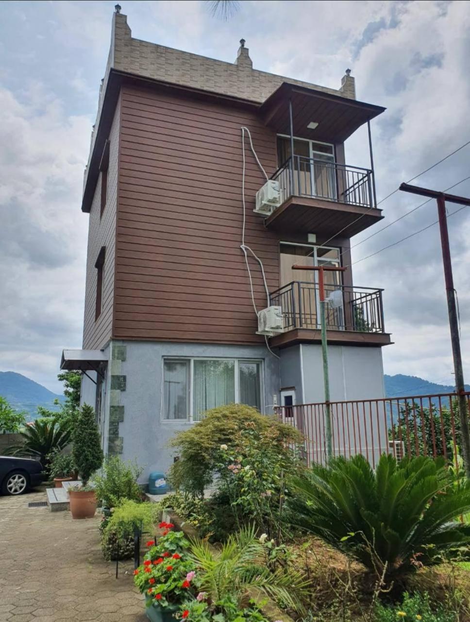 Gt House Batumi Hotel Exterior foto